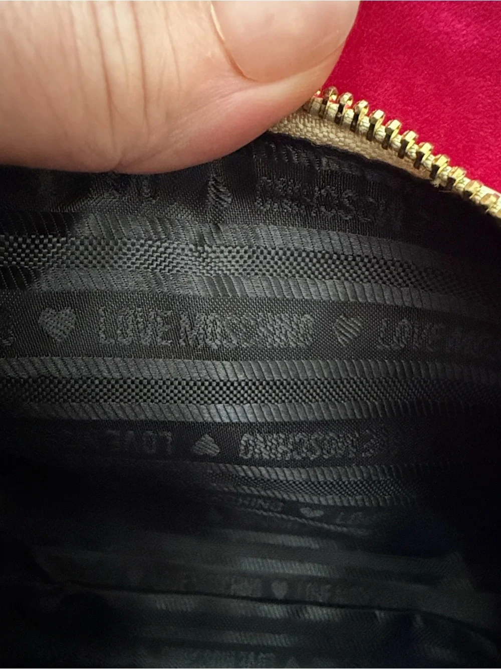 Love Moschino sleek love